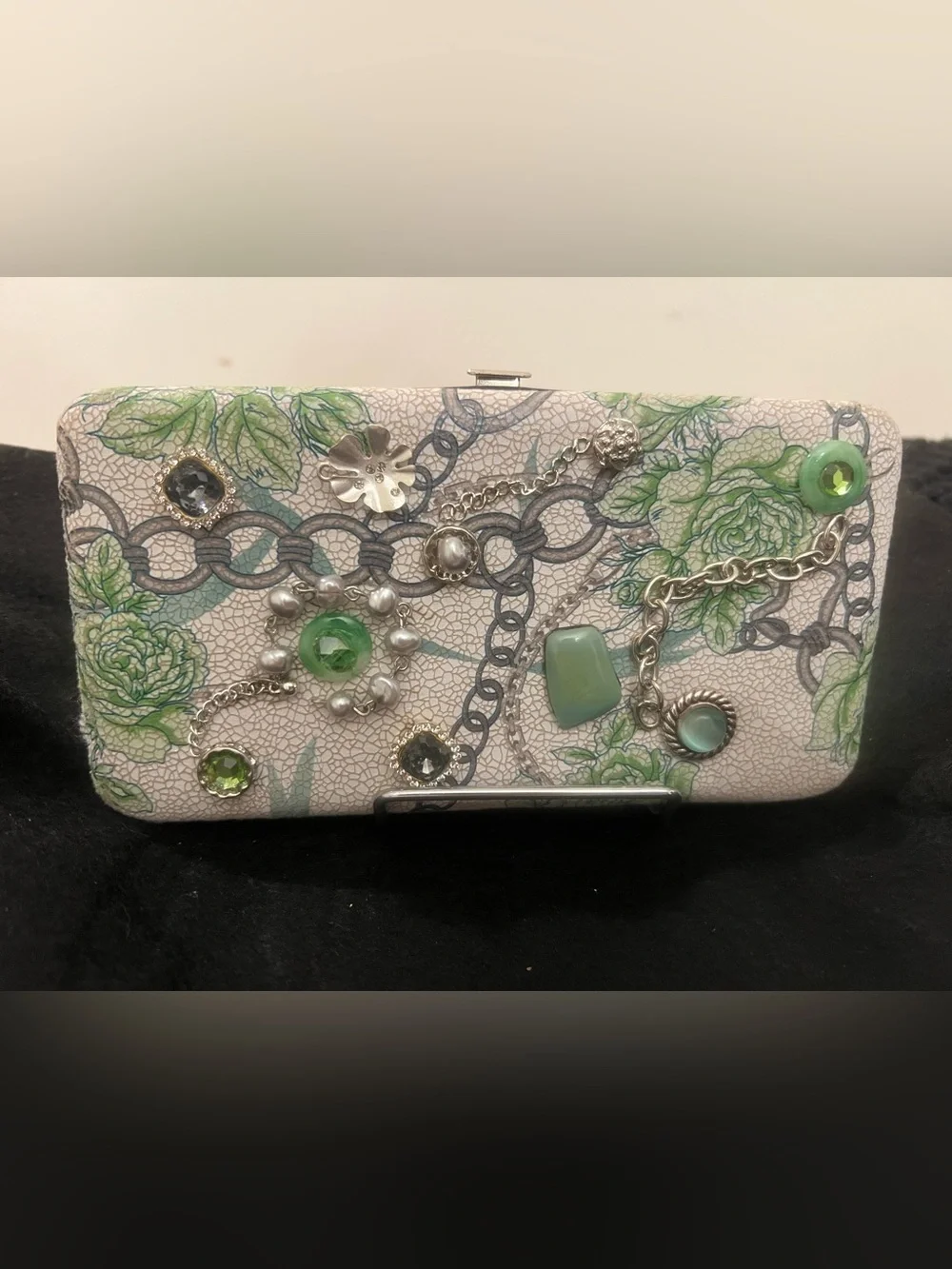 Embellished Green Floral Clutch Wallet